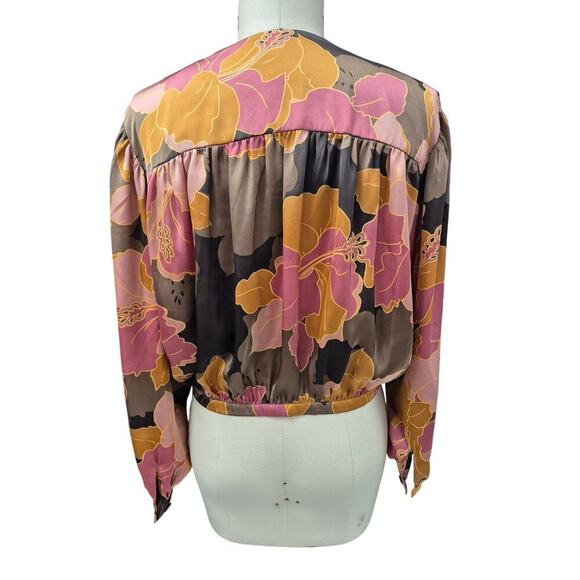 NWOT DR2 Romantic Satin Floral Blouse Tie Waist Button Down Balloon Sleeve Sz L - Picture 4 of 7